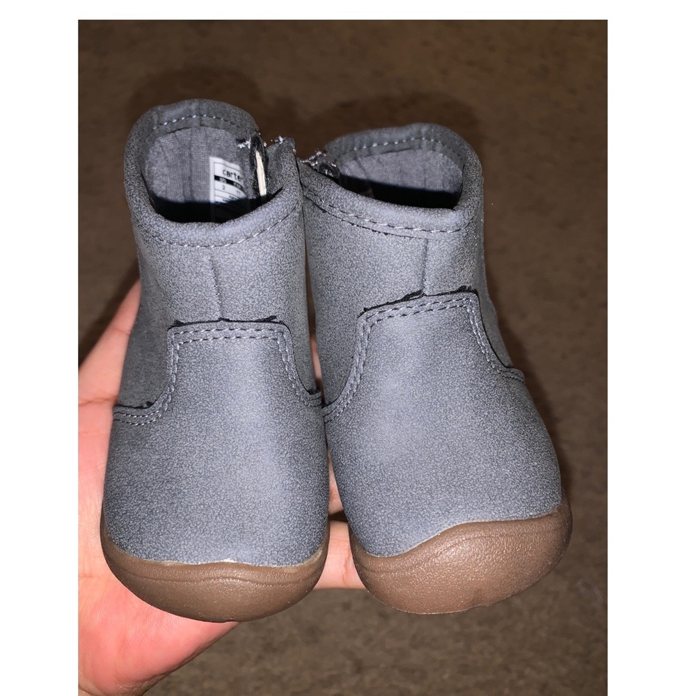CARTERS Baby girl boots sz 2